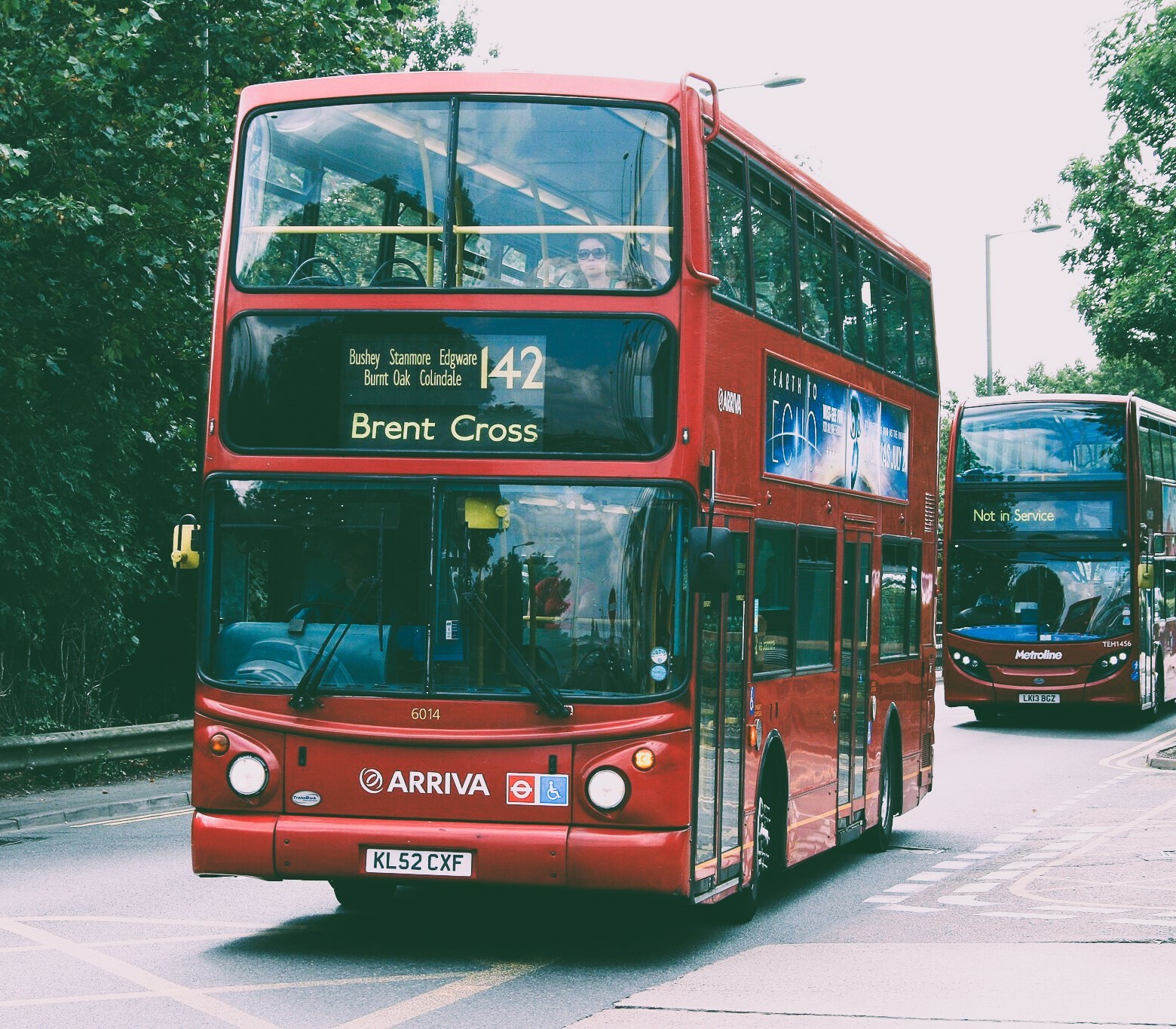 142 London bus by Au Morandarte